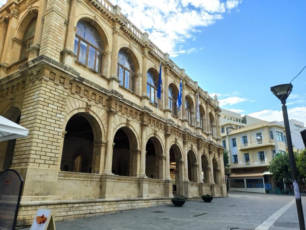 Loggia Suites By Good Life Heraklion Exteriör bild